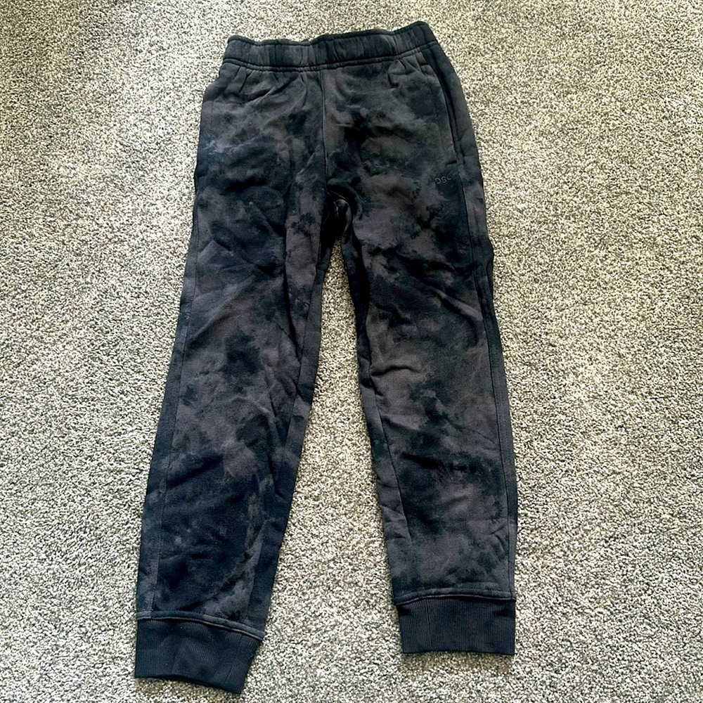 New with tags!  DSG boys joggers.  Size small (8-9)